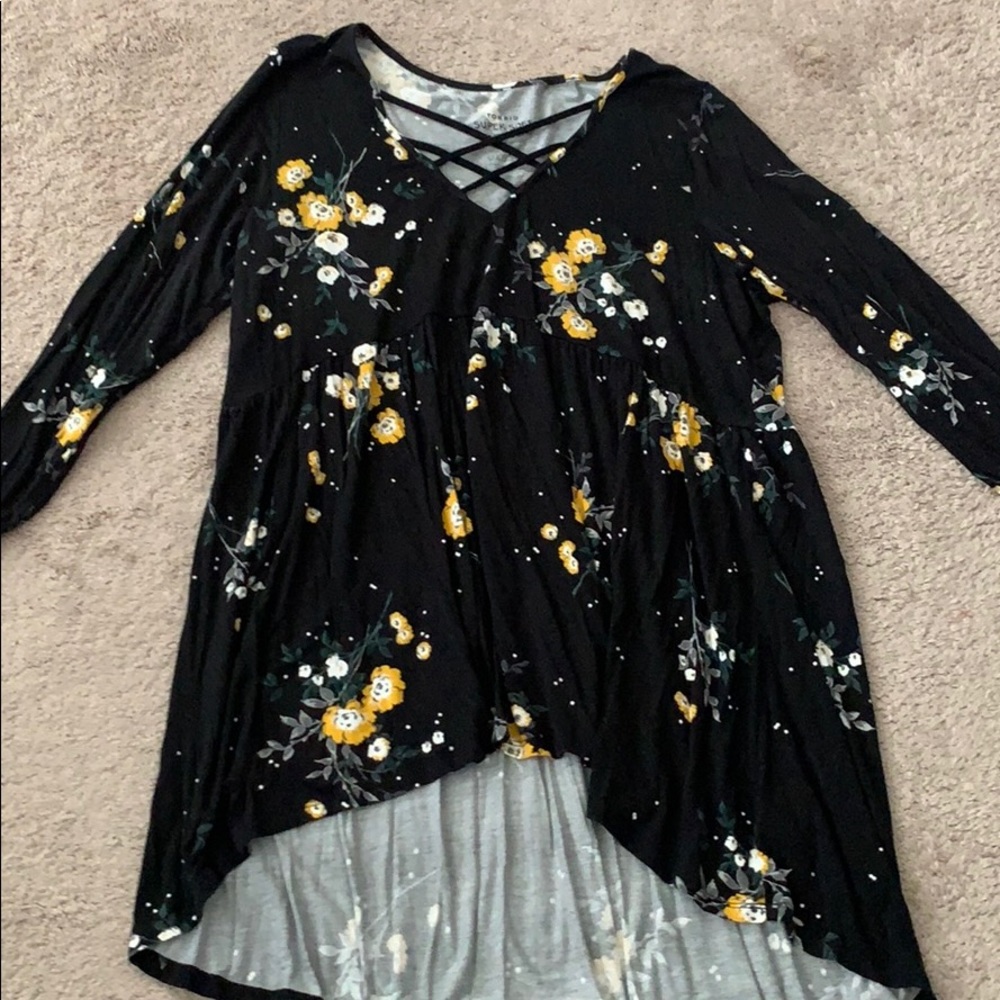 Floral high low top